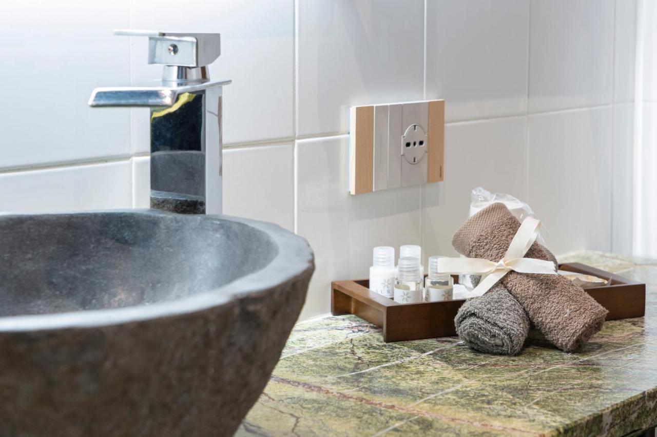 Varese Suites Eksteriør bilde
