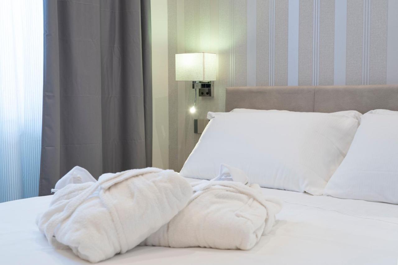 Varese Suites Eksteriør bilde